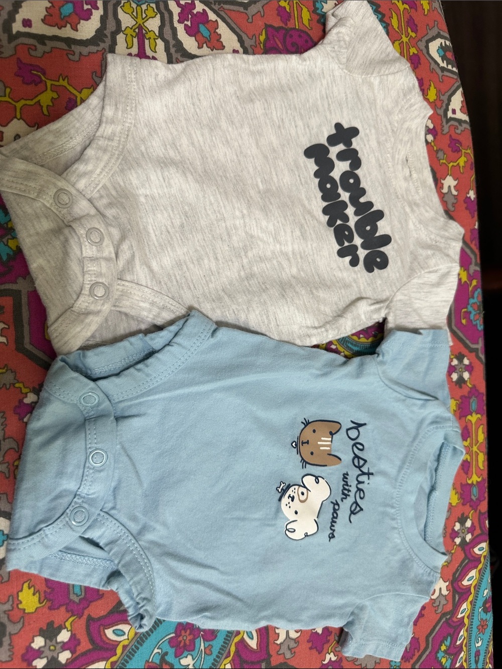 2 Carters Onesies (NB)